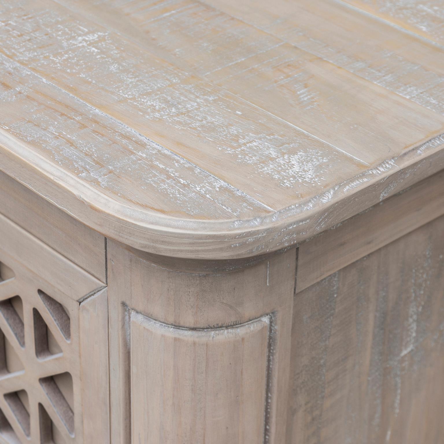 Wilmington Diamond Nightstand