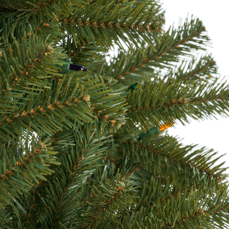 7' Noble Hinged Christmas Tree With 500 Multilights - Green