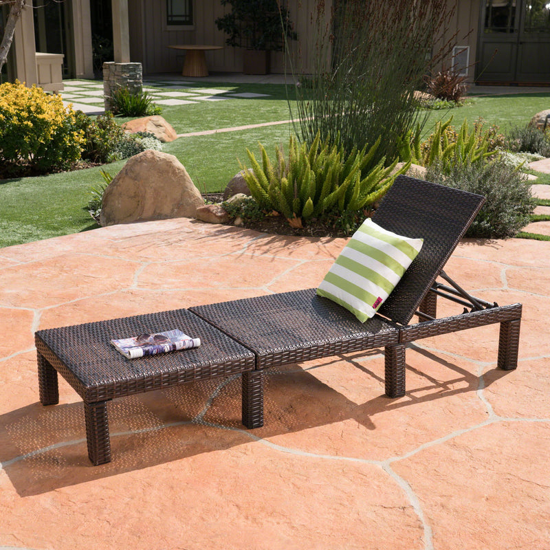 Outdoor Chaise Lounge With Wicker Design And Adjustable Backrest - Brown