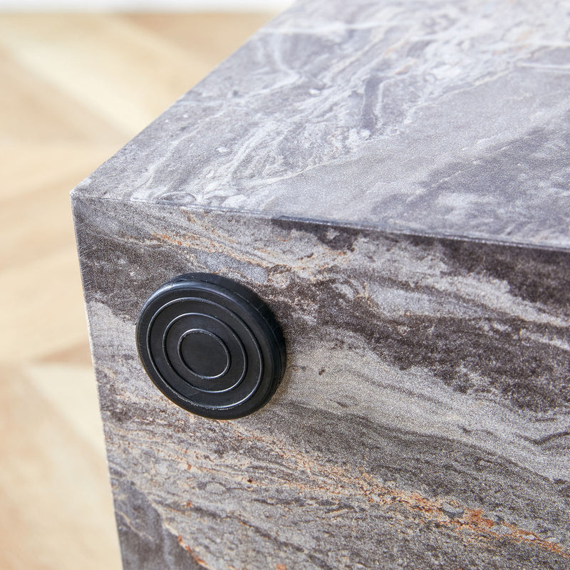 Modern Coffee Table With Stylish Design