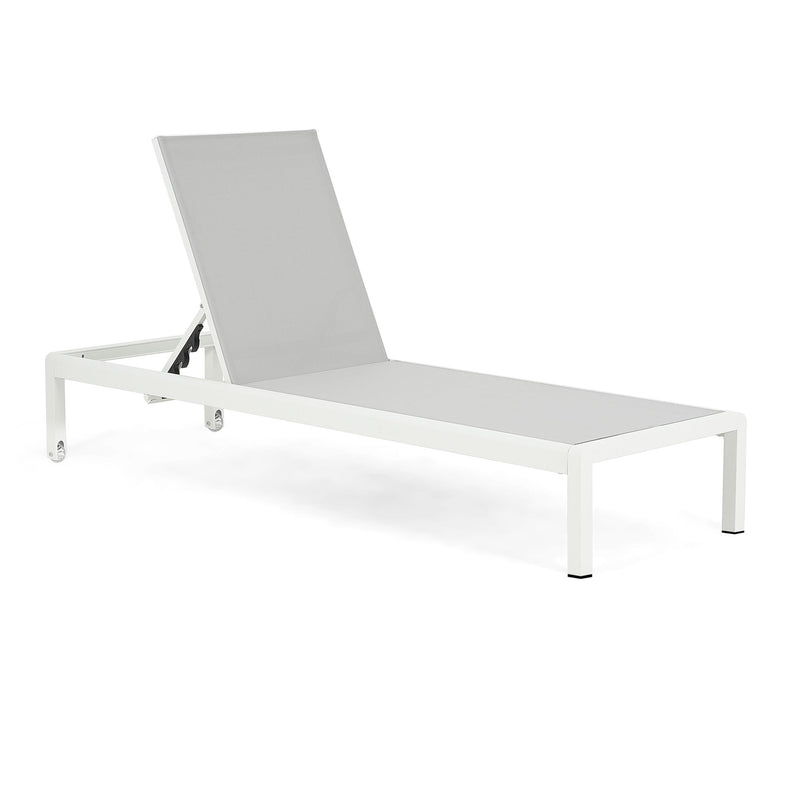 Outdoor Patio Chaise Lounge With 5 Reclining Positions
