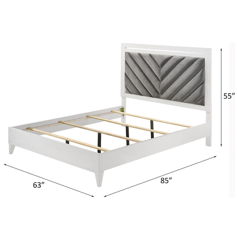 Chelsie - Bed