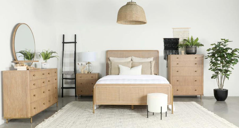 Arini - 8-Drawer Dresser