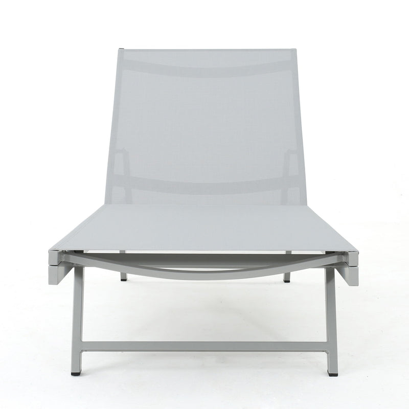 Salton - Chaise Lounge Outdoor Relaxation