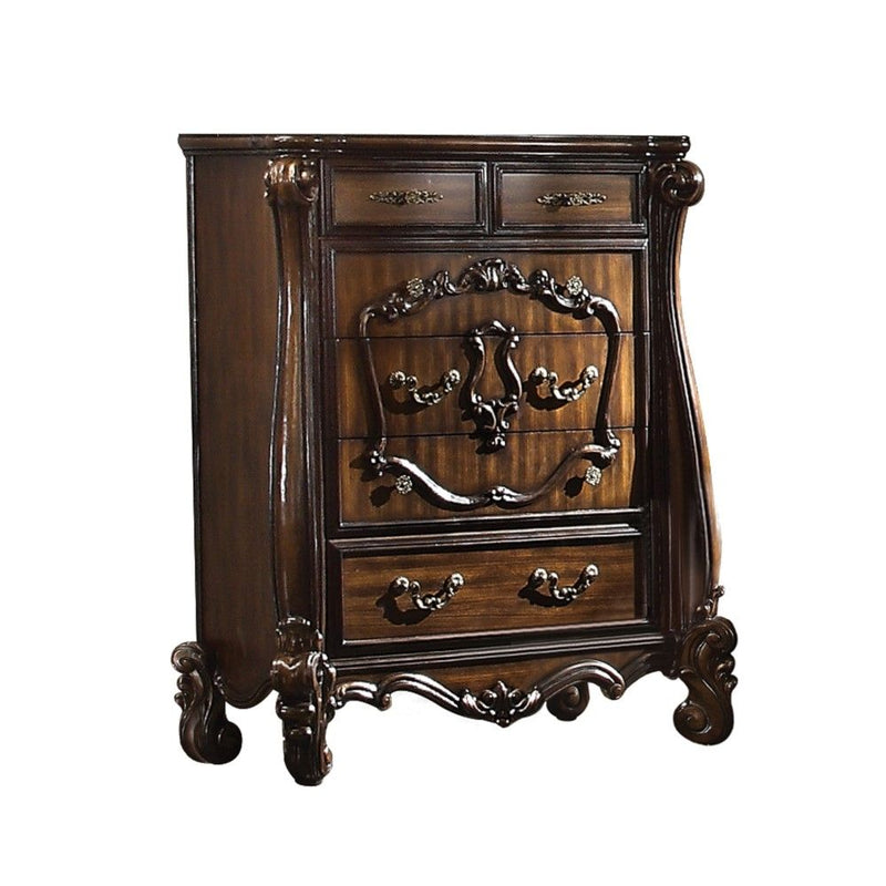 The Versailles chest is the perfect accent to create the style of royalty your bedroom has been needing.