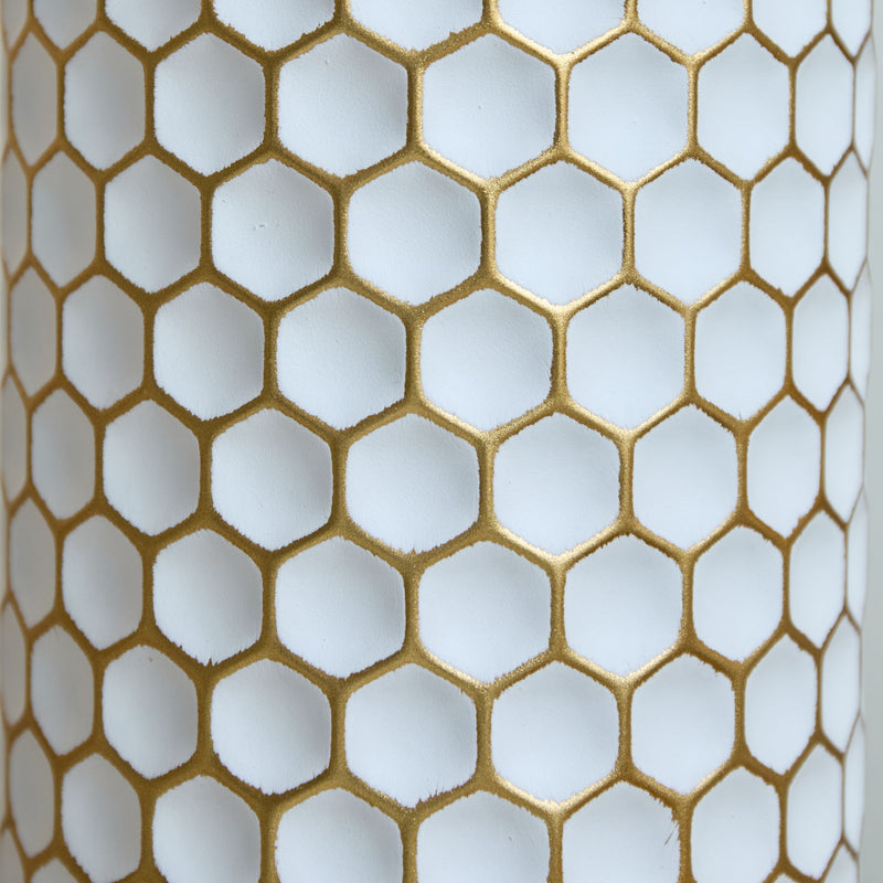 Modern Droplet Shaped Floor Vase Set Honeycomb Design, 3 Piece Metal Decorative Vases For Home Interior Display - Gold / White