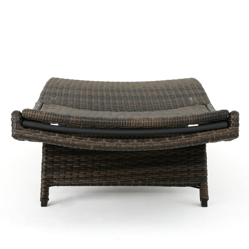 Salem - Chaise Lounge