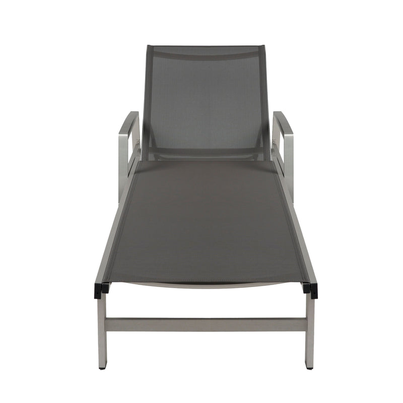 Oaxton - Chaise Lounge