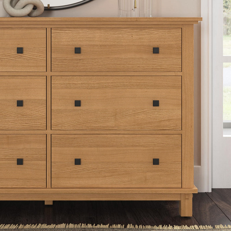 Oak Park - Elegant Dresser