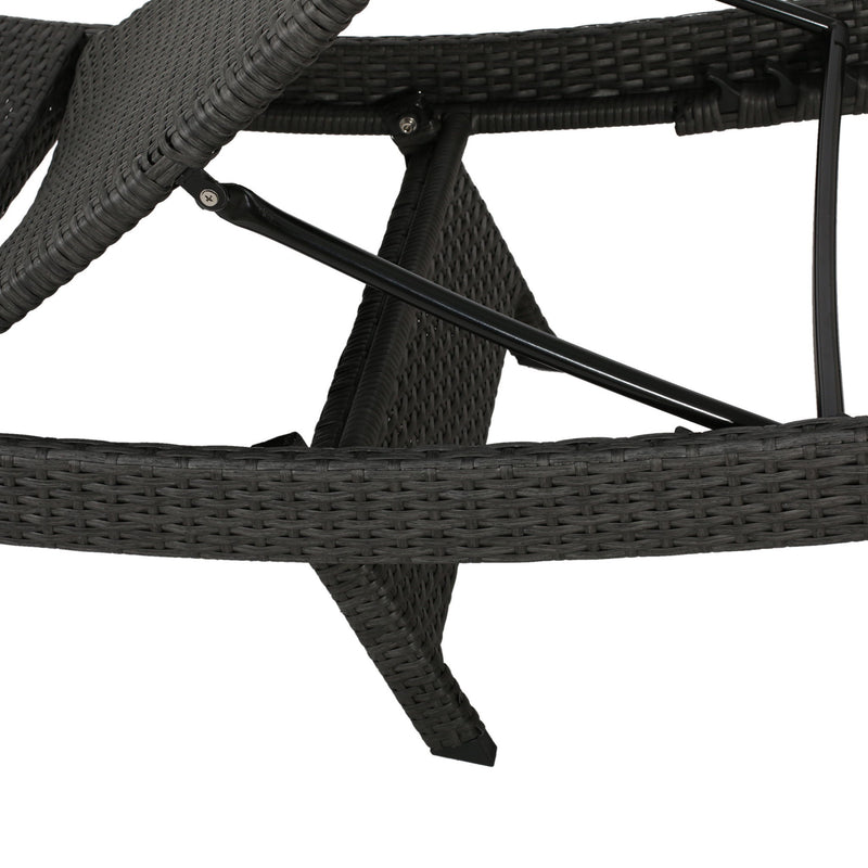 Salem - Chaise Lounge