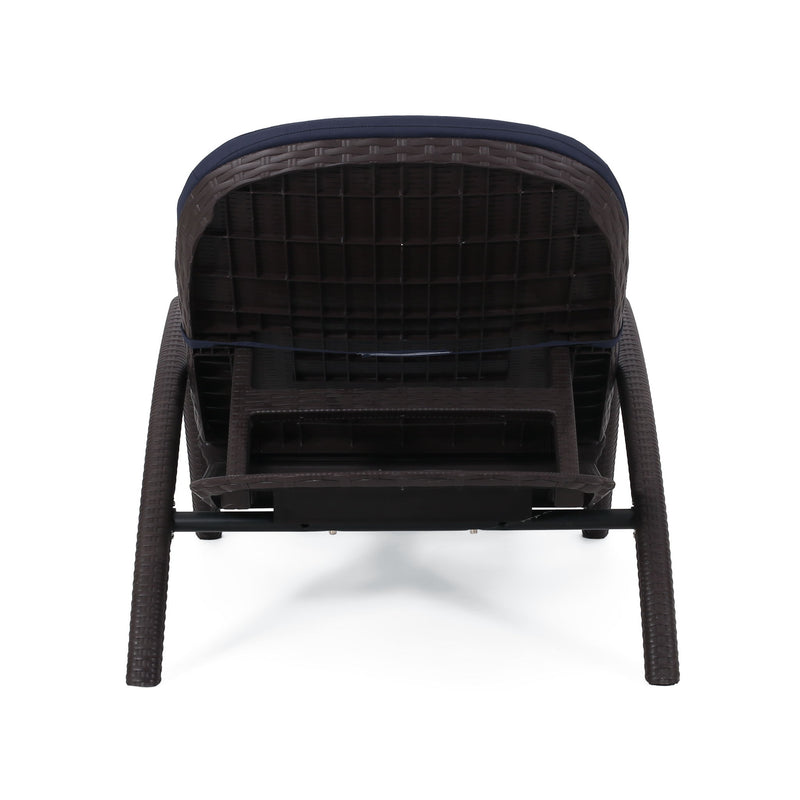 Mikael - Chaise Lounge With Cushion