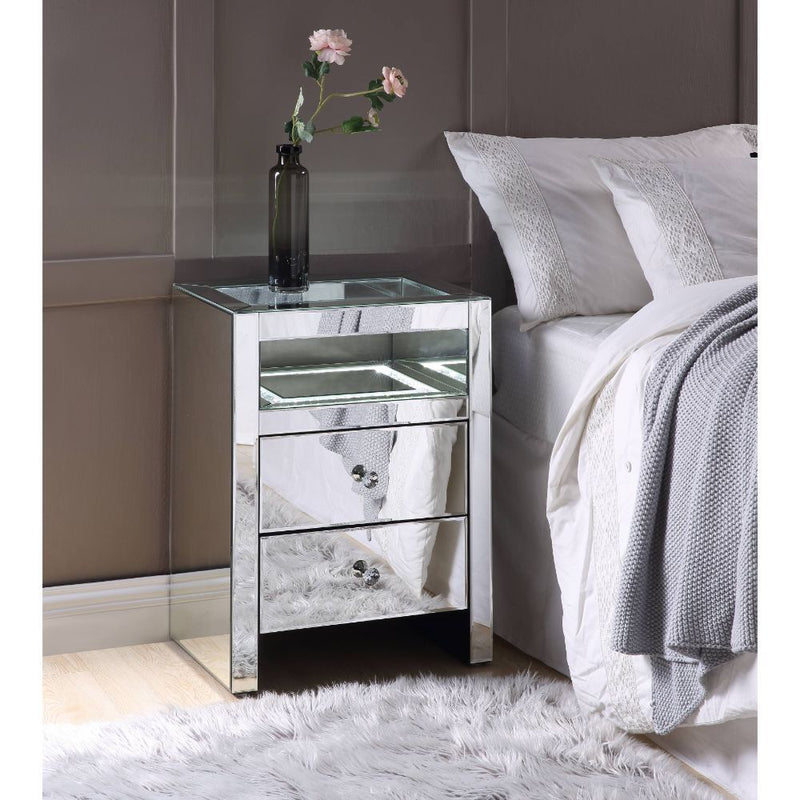 Malish - Accent Table - Mirrored