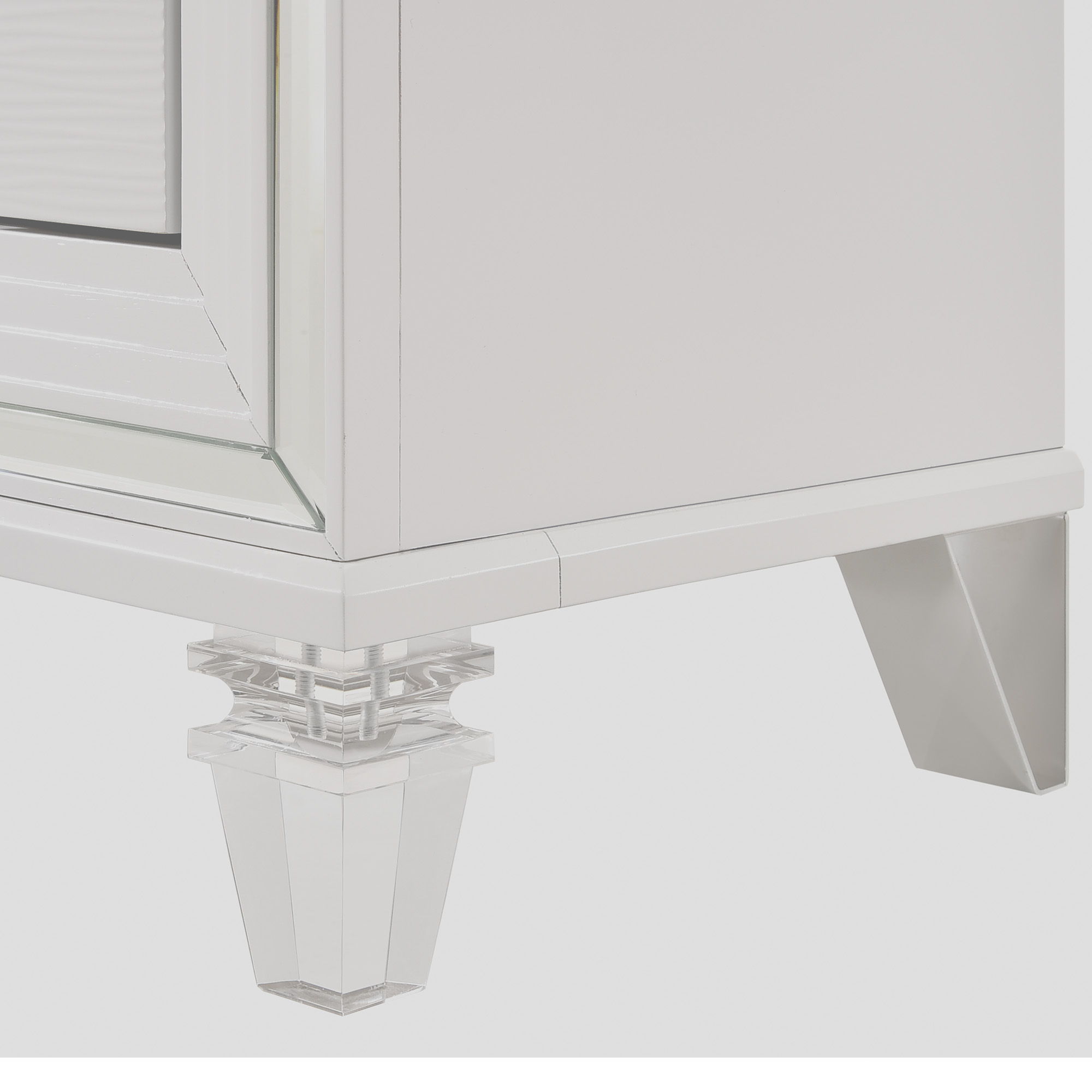 Twenty Nine - Vanity Set With Led & Usb Plug