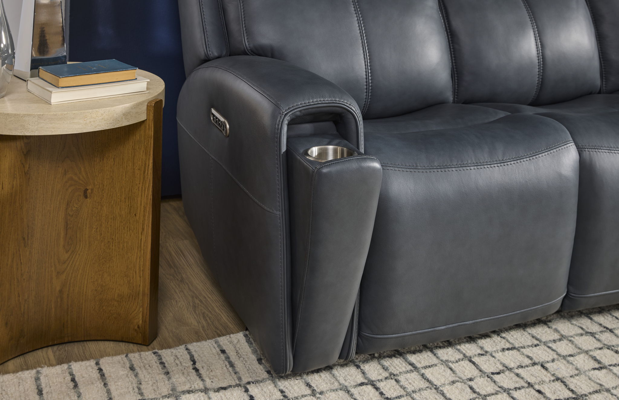 Warren - Power Reclining Sofa With Console, Power Headrest & Lumbar