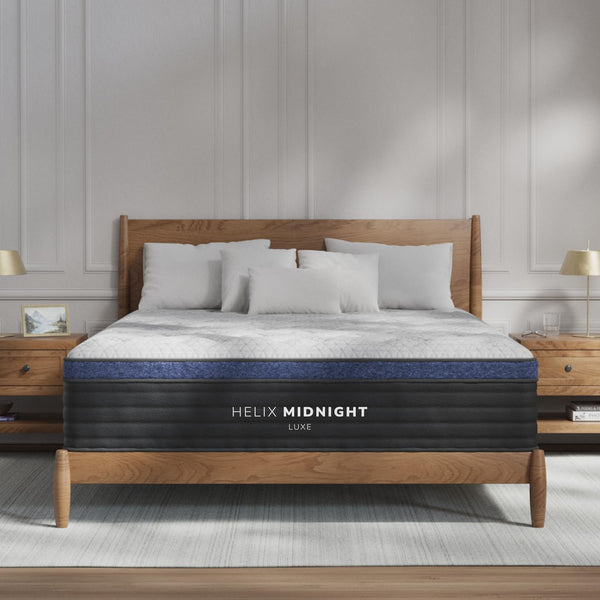 midnight_luxe_93761842-e950-