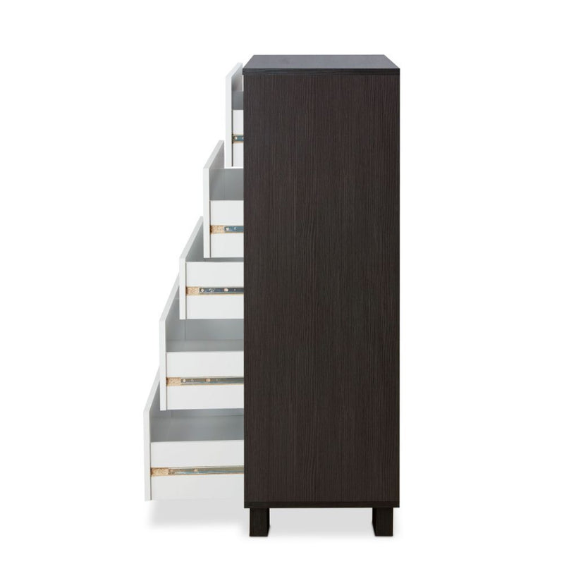 This beautiful Eloy chest of drawers boasts of contemporary style.