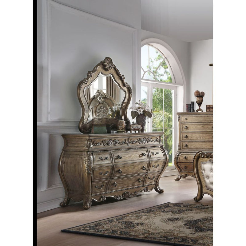 The Ragenardus dresser is an impeccable example of truly memorable luxurious traditional design.