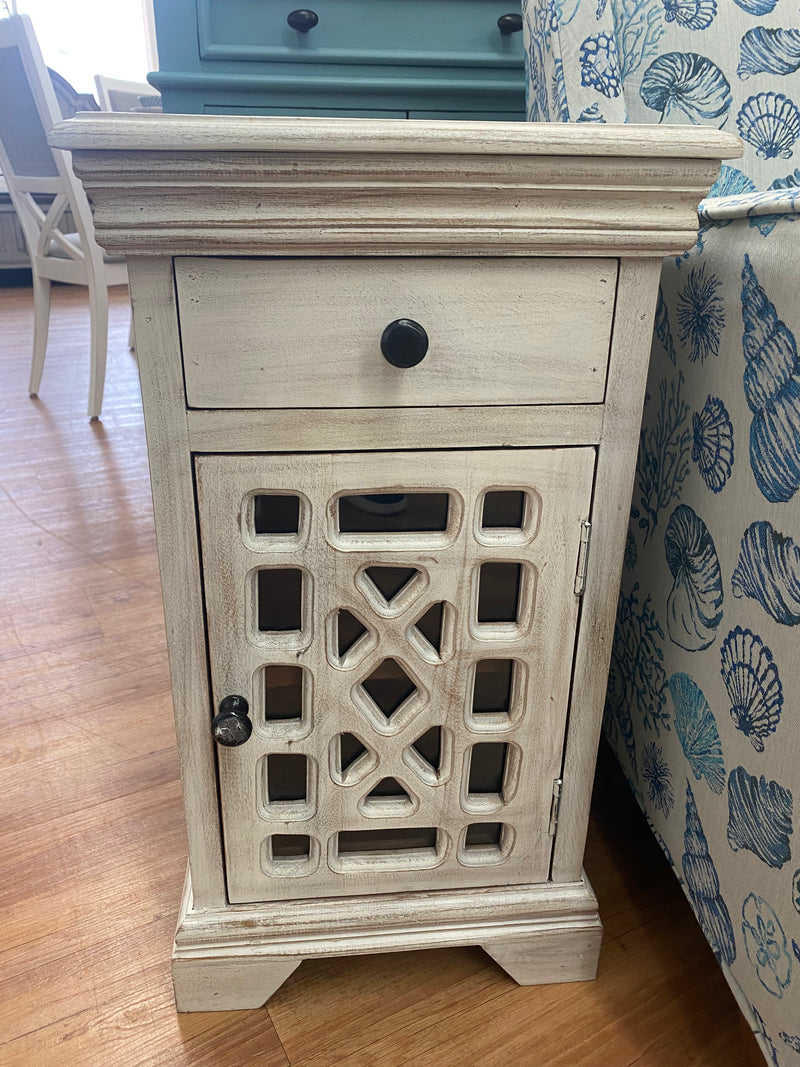 End Table by Capris - Atlantic Fine Furniture Inc
